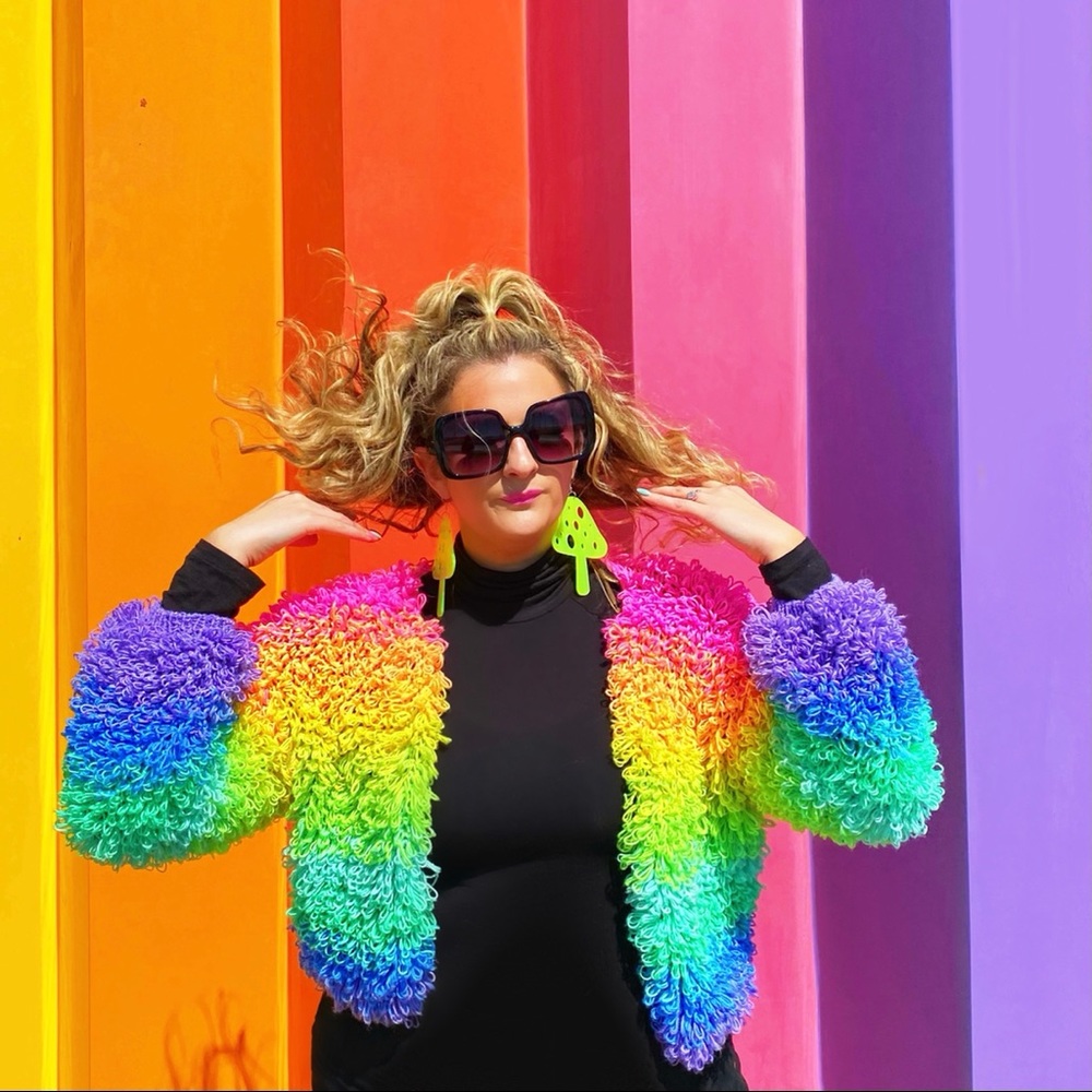 Meet your Posher, Holly